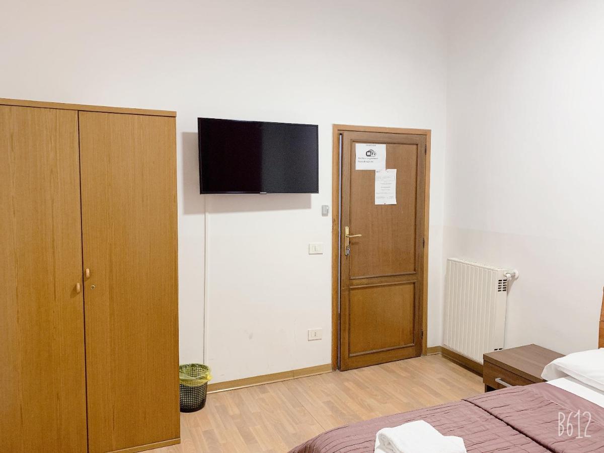 Rm Guest House Roma Esterno foto